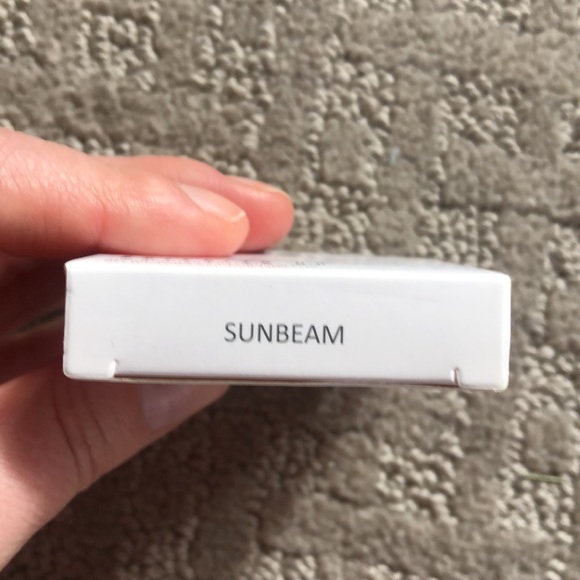 Floss. Brighten Up Highlighter 4g in SUNBEAM - Picture 3 of 5